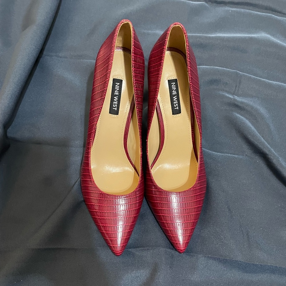 Nine West Burgundy Snake Skin Heels